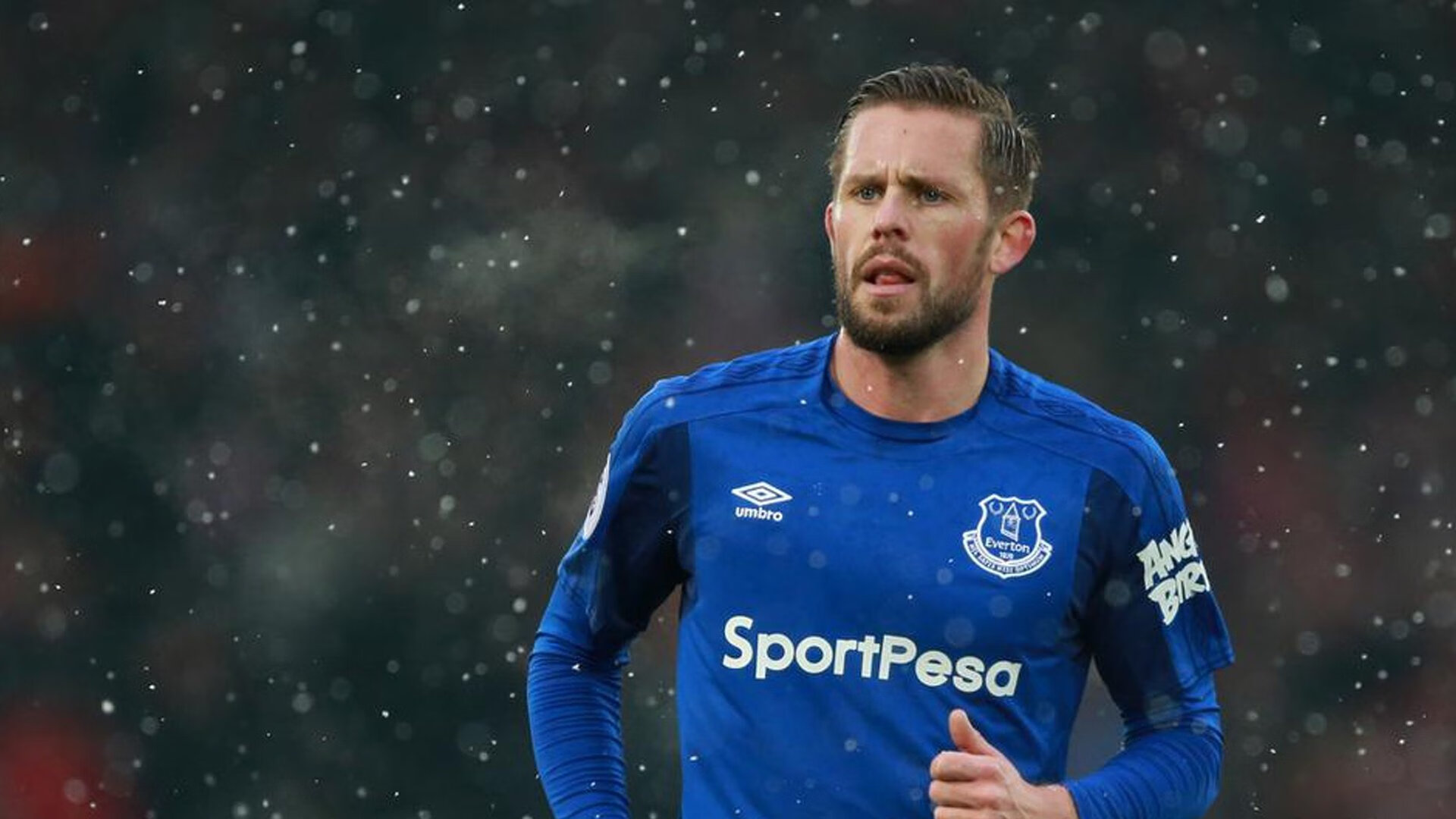 世界杯激烈角逐:精彩瞬间不断涌现!,世界杯激动人心时刻